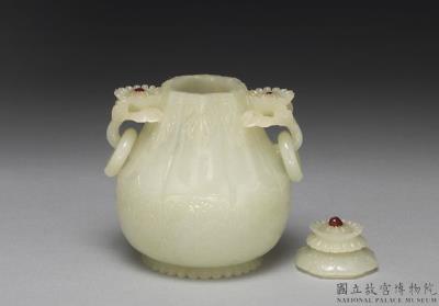 图片[3]-Small lidded pot with floral handles, Qing dynasty (1644-1911)-China Archive